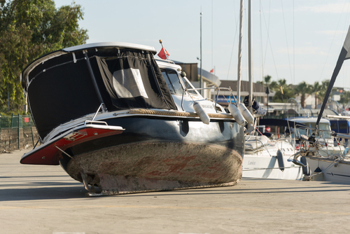 grote-schade-aan-turkse-jachthaven-na-aardbeving