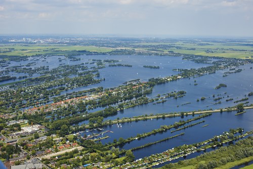 recreatieschap-stichtse-groenlanden-wil-snelvaren-op-vinkeveense-plassen-reguleren