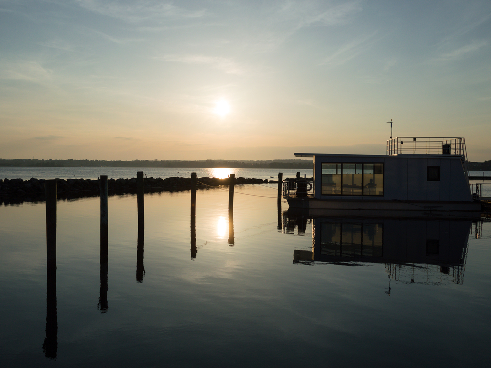 woonboten-toch-welkom-in-jachthaven-veluwemeer