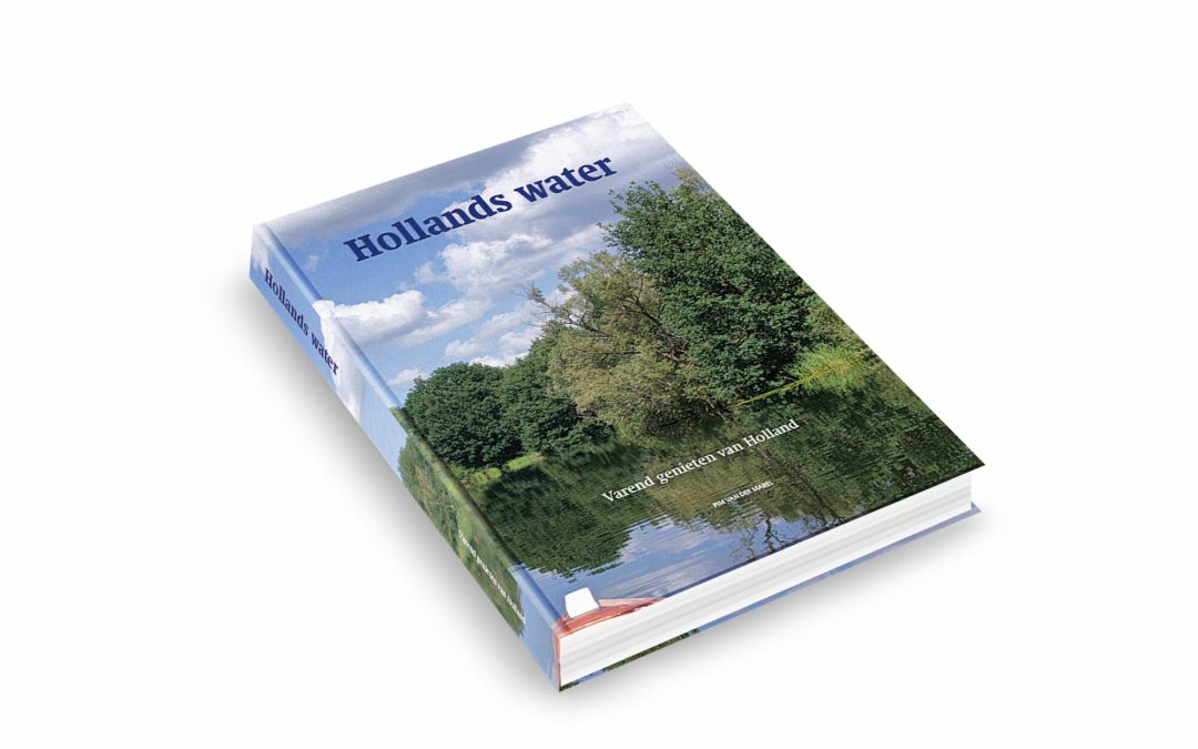 Hollands Water combineert 30 vaargebieden, 12 steden en 3 evenementen met inspirerende fotografie