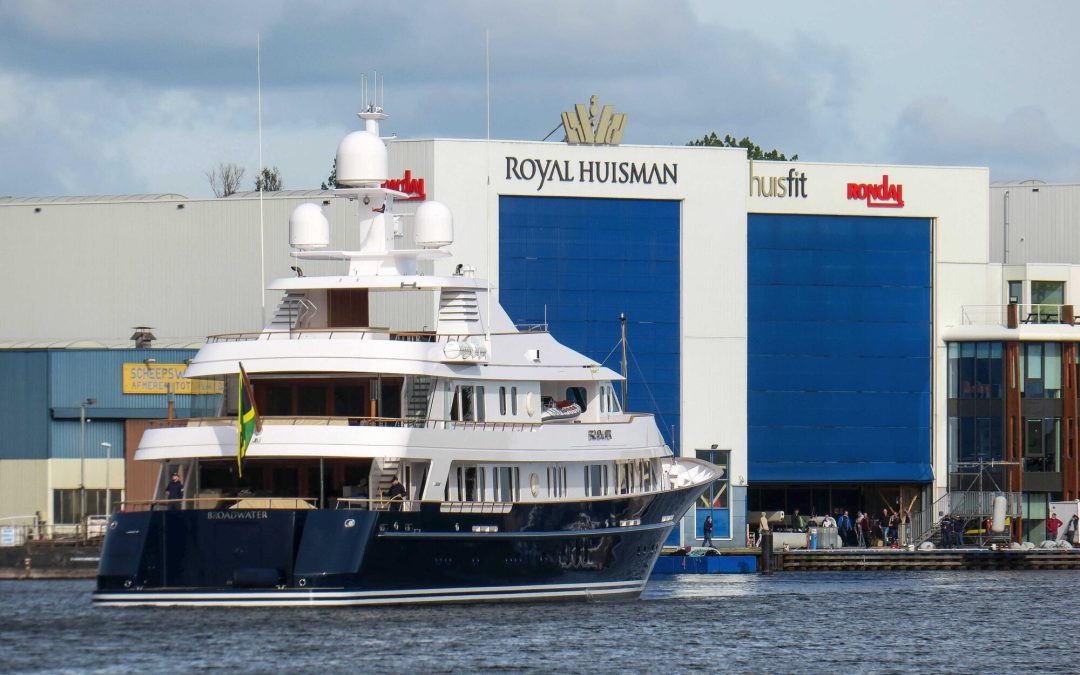 Royal Huisman tovert motorjacht Broadwater om van klassiek schip naar modern jacht met chartermogelijkheden