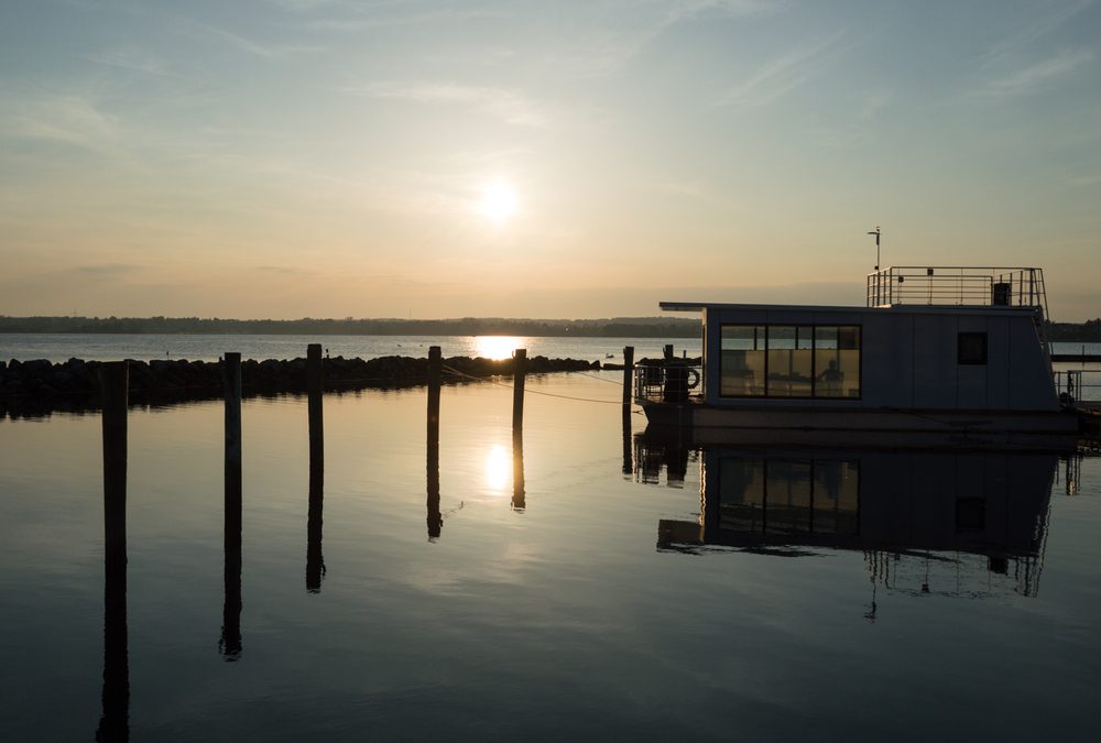 Woonboten toch welkom in jachthaven Veluwemeer