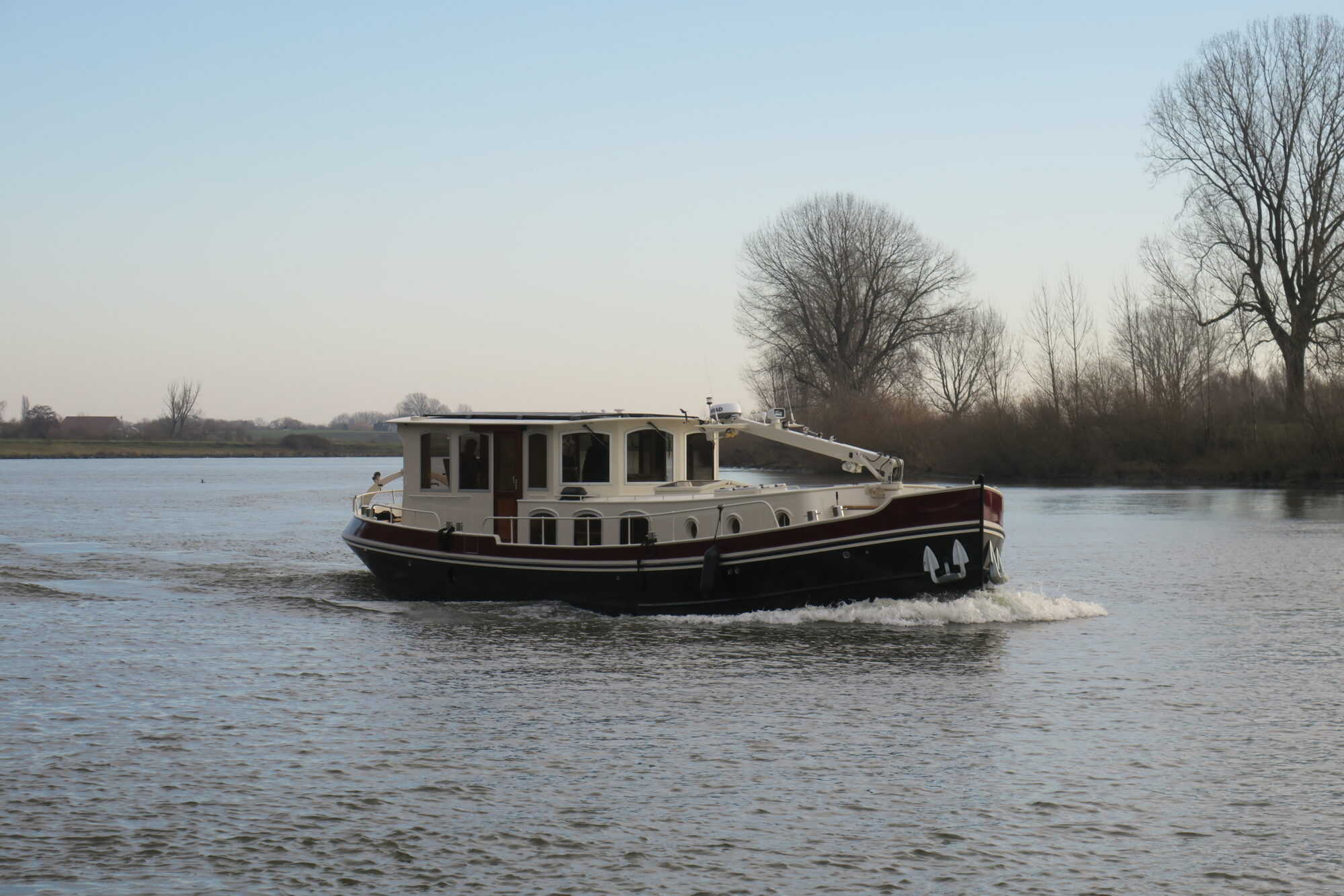 euroship-services-laat-op-de-valreep-van-2020-een-nieuwe-luxe-motor-1700-te-water