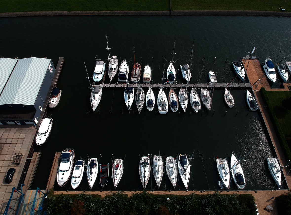 hollandboat-vernieuwt-haar-jachthaven-aan-het-ijsselmeer