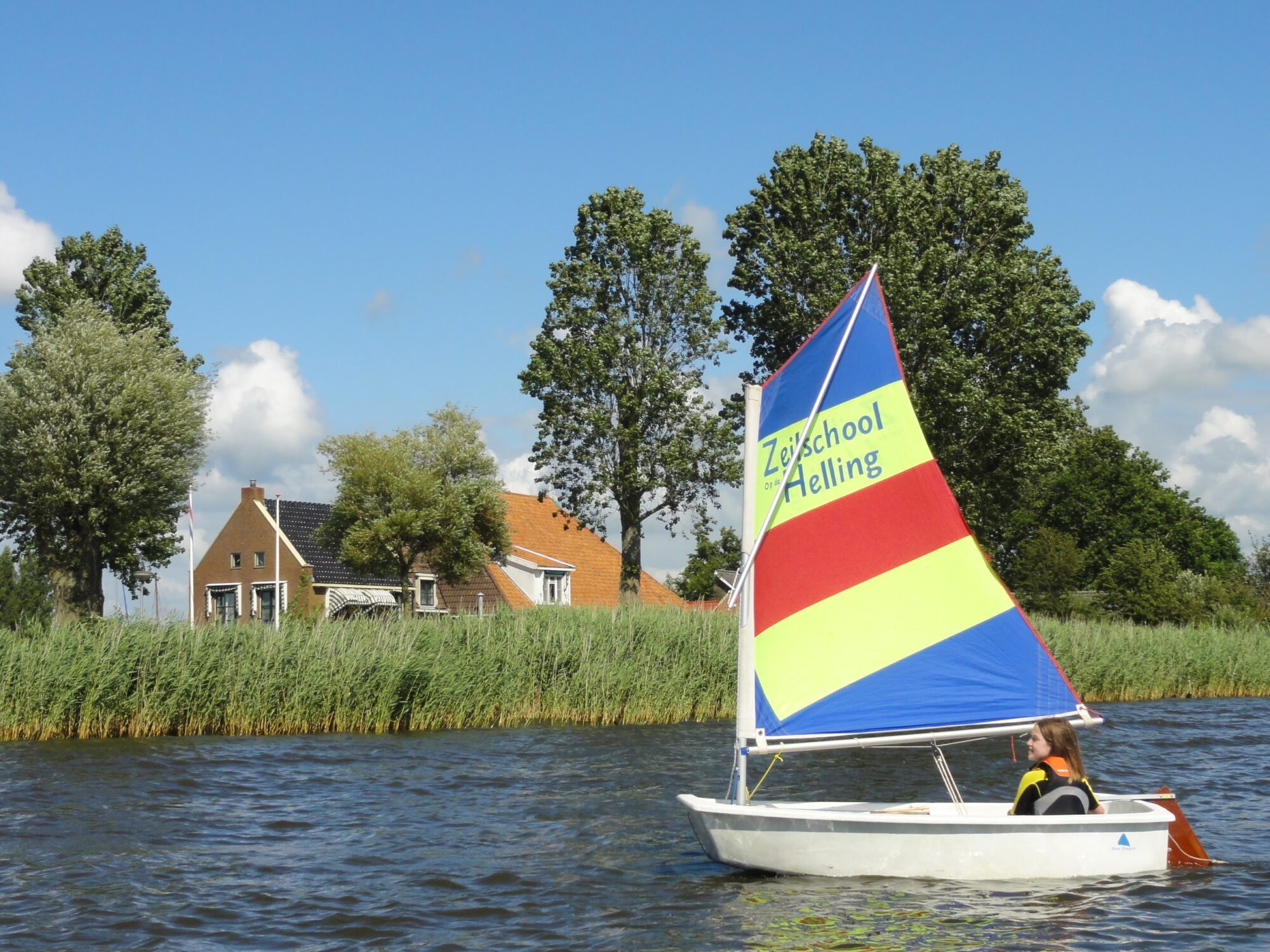 zeilschool-op-de-helling-uit-heeg-viert-25-jarig-bestaan