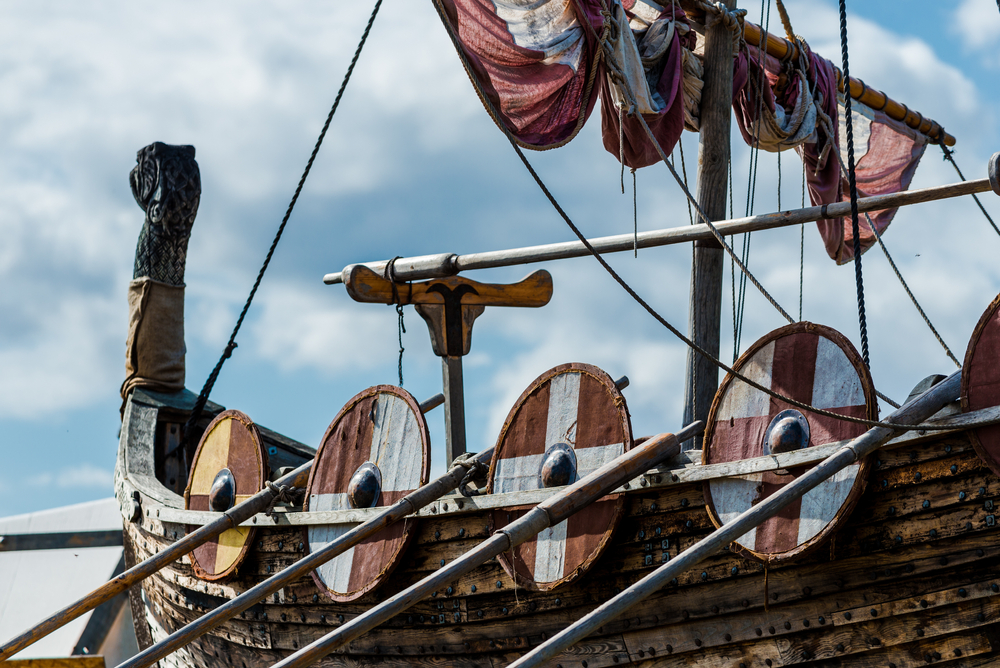 in-drie-jaar-bouwde-coos-een-echt-vikingschip