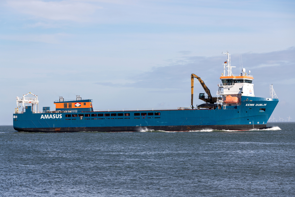 nederlands-vrachtschip-dreigt-te-zinken-voor-noorse-kust