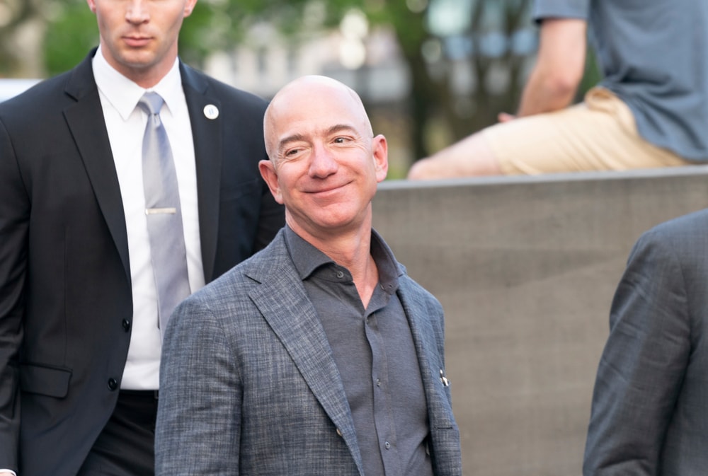 gigantisch-superjacht-bestelt-door-jeff-bezos-in-alblasserdam