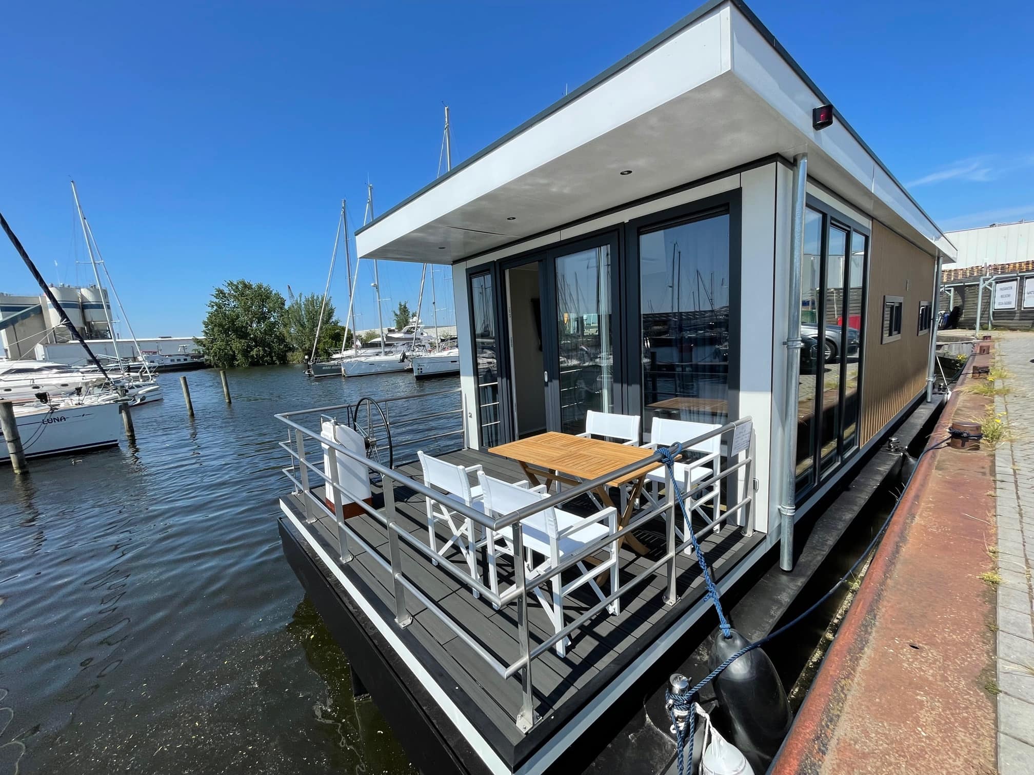 sailing-world-ontwikkelt-house-boat-resort-in-lemmer-en-zoekt-investeerders