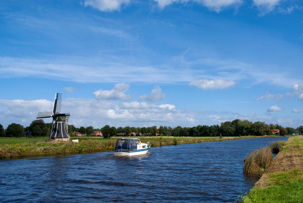 grote-schepen-niet-welkom-op-vaarweg-naar-heereveen