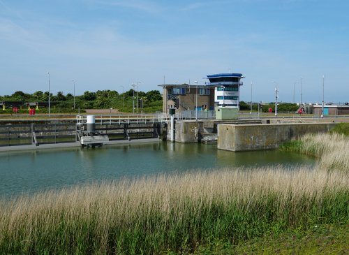 stremming-lorentzsluizen-afsluitdijk-en-bouw-keersluis