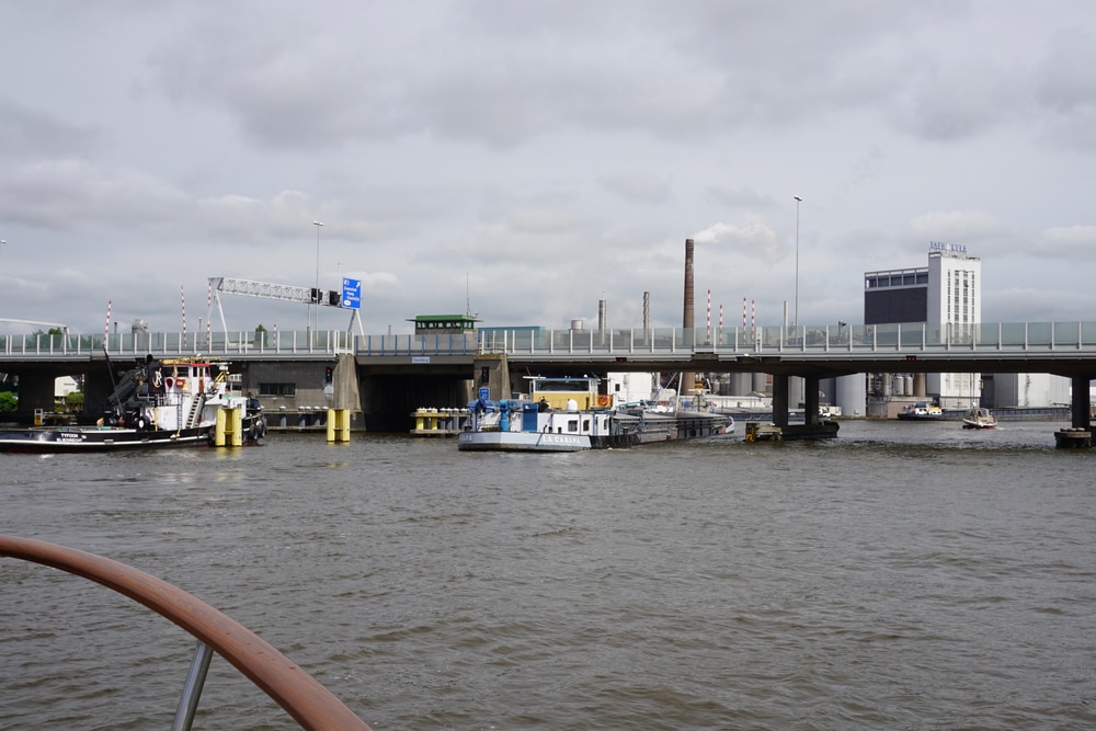 coenbrug-blijft-jaren-dicht-voor-beroepsvaart