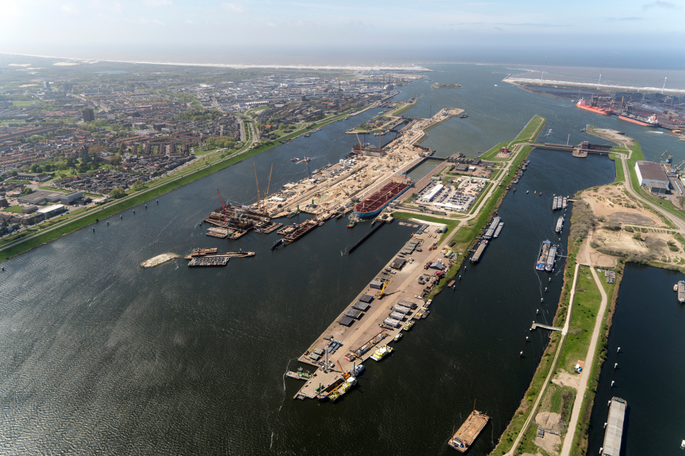 zeesluis-ijmuiden-eind-januari-2022-open