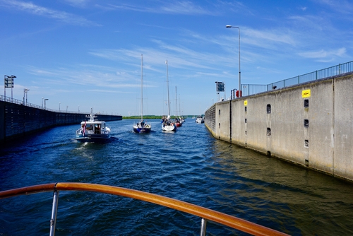 sluis-voor-pleziervaart-bij-willemstad-drie-maanden-gesloten