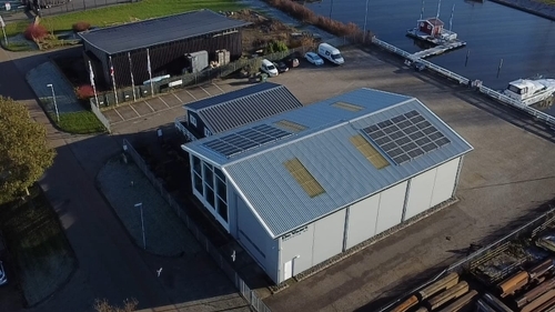 de-vaart-yachting-investeert-in-zonnepanelen