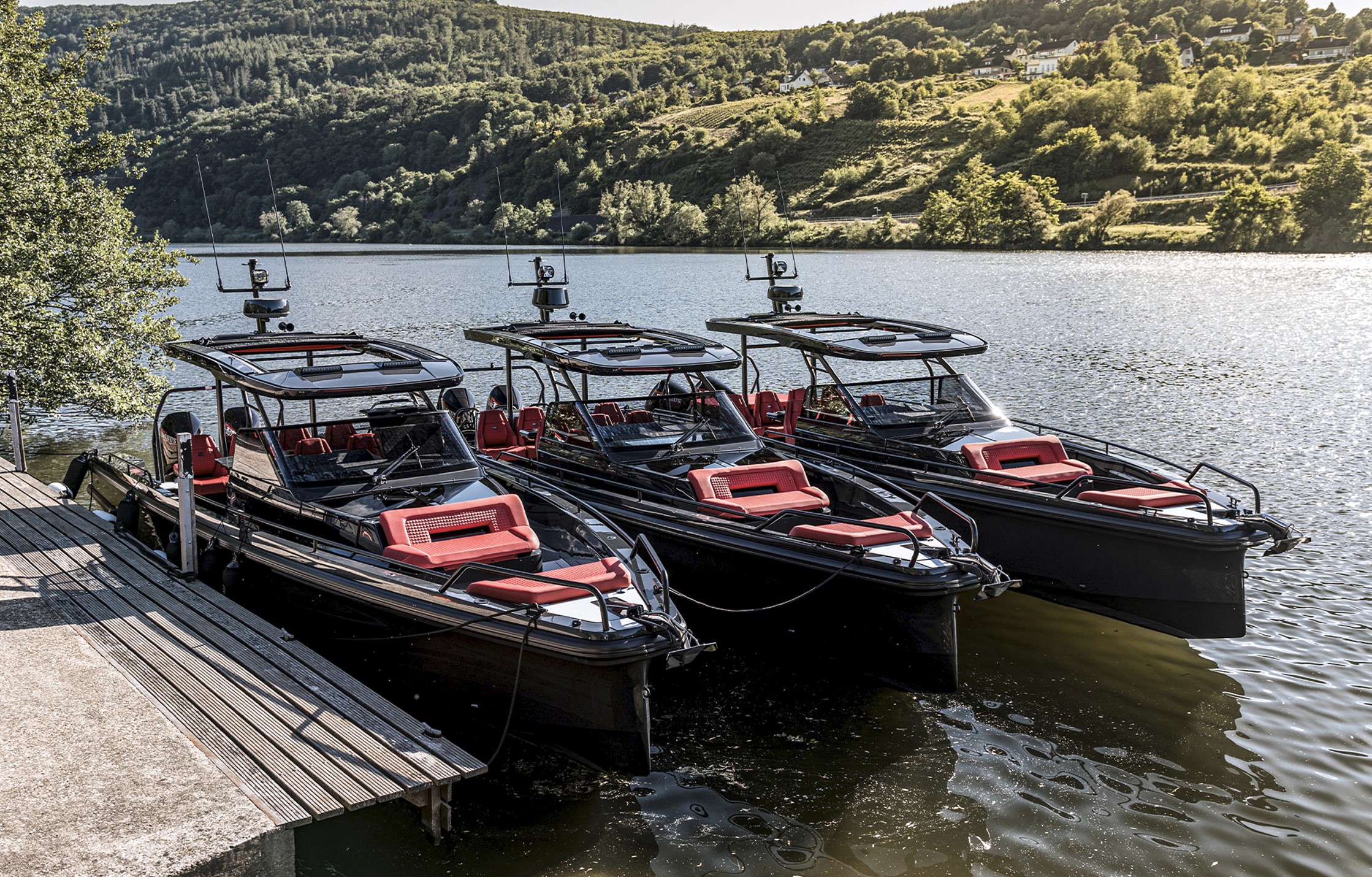 brabus-shadow-900-xc-cross-cabine-wint-motor-boat-awards-2022