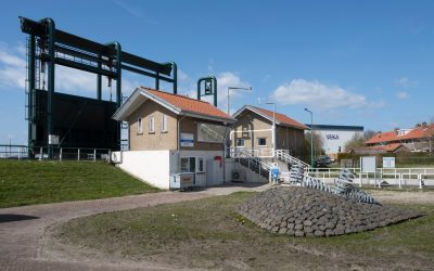 Friese Sluis bij Lemmer nog steeds gestremd
