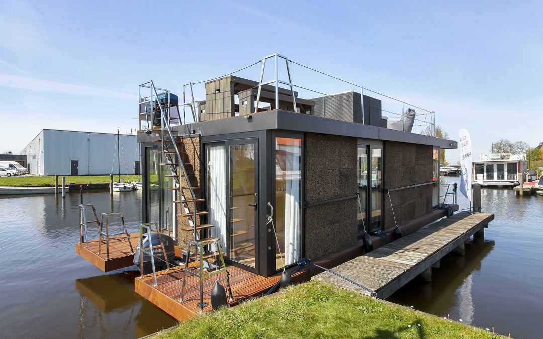 Waterlily Houseboats nieuw bij Scheepsmakelaardij Goliath
