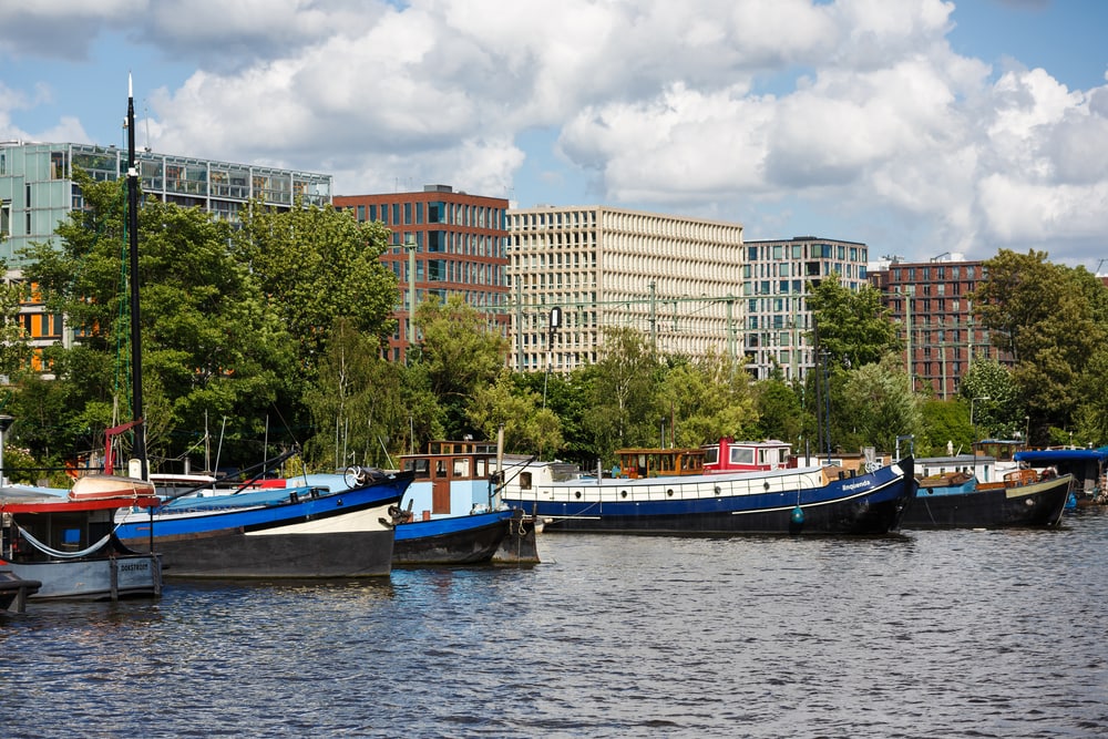Bewoners Amsterdamse Dijksgracht krijgen ongewenst 70 boten voor de deur