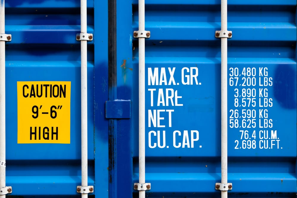 Brug over Van Starkenborghkanaal geramd door containerschip