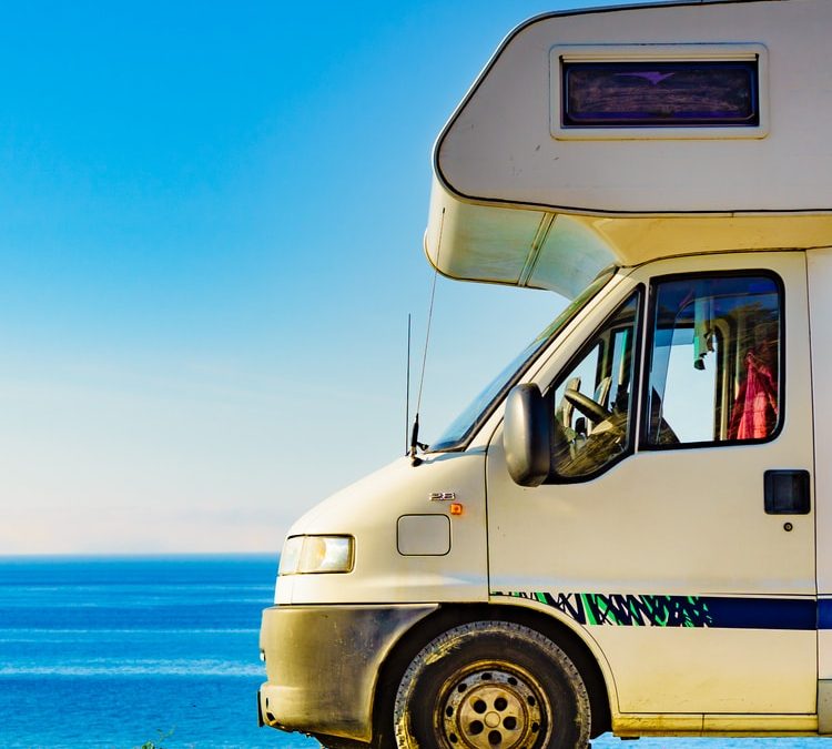 Camperdief belandt in de Maas
