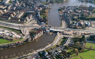 Hinder voor scheepvaart door werkzaamheden Brug Ouderkerk