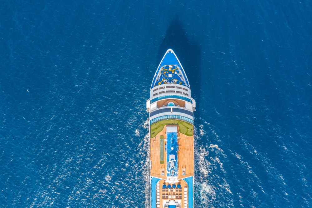 Spiksplinternieuw cruiseschip mogelijk direct naar sloopwerf