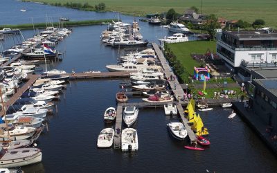 Vandaag Midsummer Sail-inn ‘Dinner & Concert’ bij Boatshow Hollandse Plassen