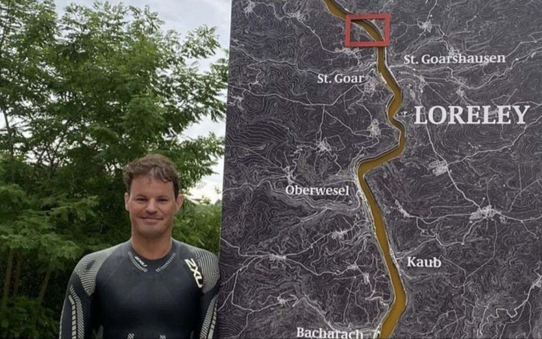 Duitse zwemmer is bijna in Spijk na een monstertocht via de Rijn