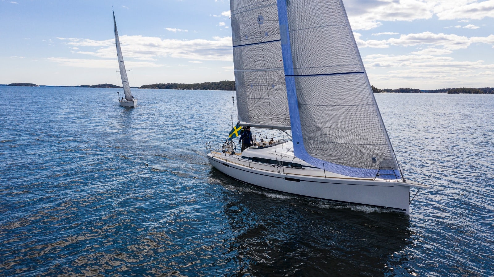 ga-met-arcona-yachts-mee-naar-zweden-voor-een-proefvaart