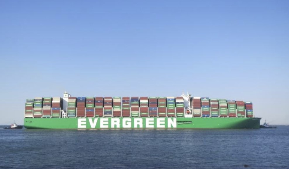 Grootste containerschip ter wereld te zien in haven Rotterdam