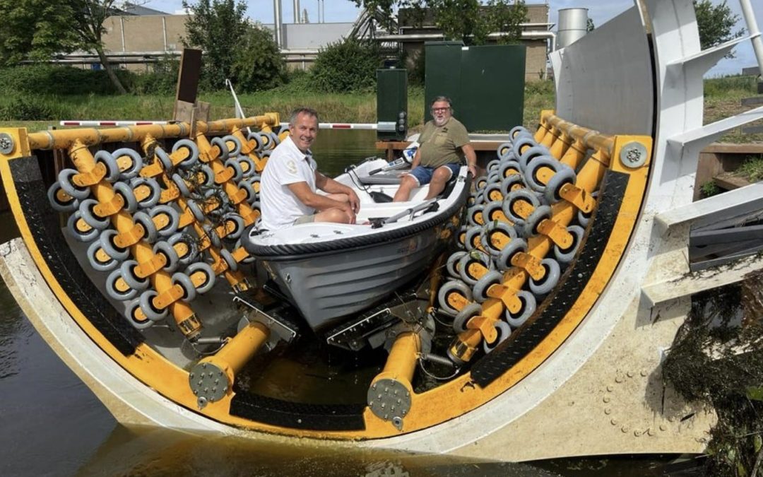 Met Zelfbedieningsovertoom® Spakenburg de dijk over