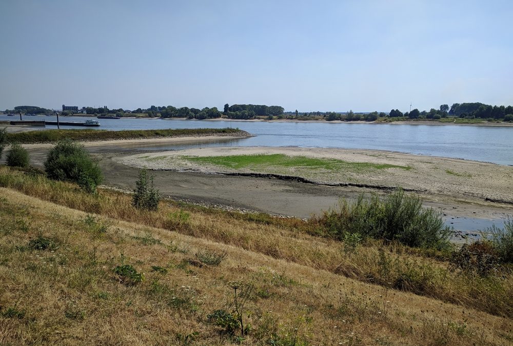 Rijkswaterstaat waarschuwt pleziervaart voor risico’s van laag water