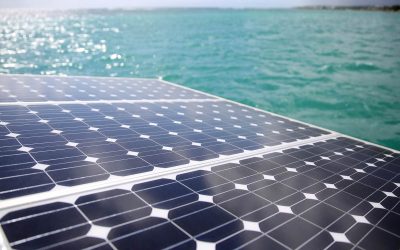 Onbemande boot op zonne-energie steekt met succes de Atlantische Oceaan over