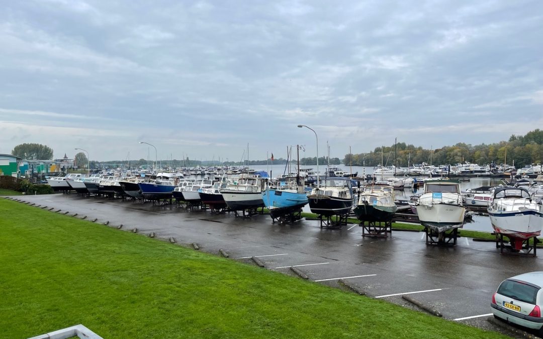 5 november: 33 boten op 1 locatie bij Bootveiling.com