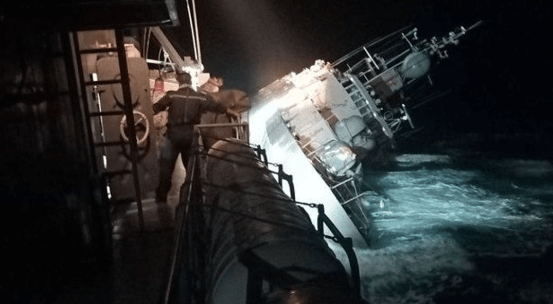 Thais marineschip vergaat in de Golf van Thailand