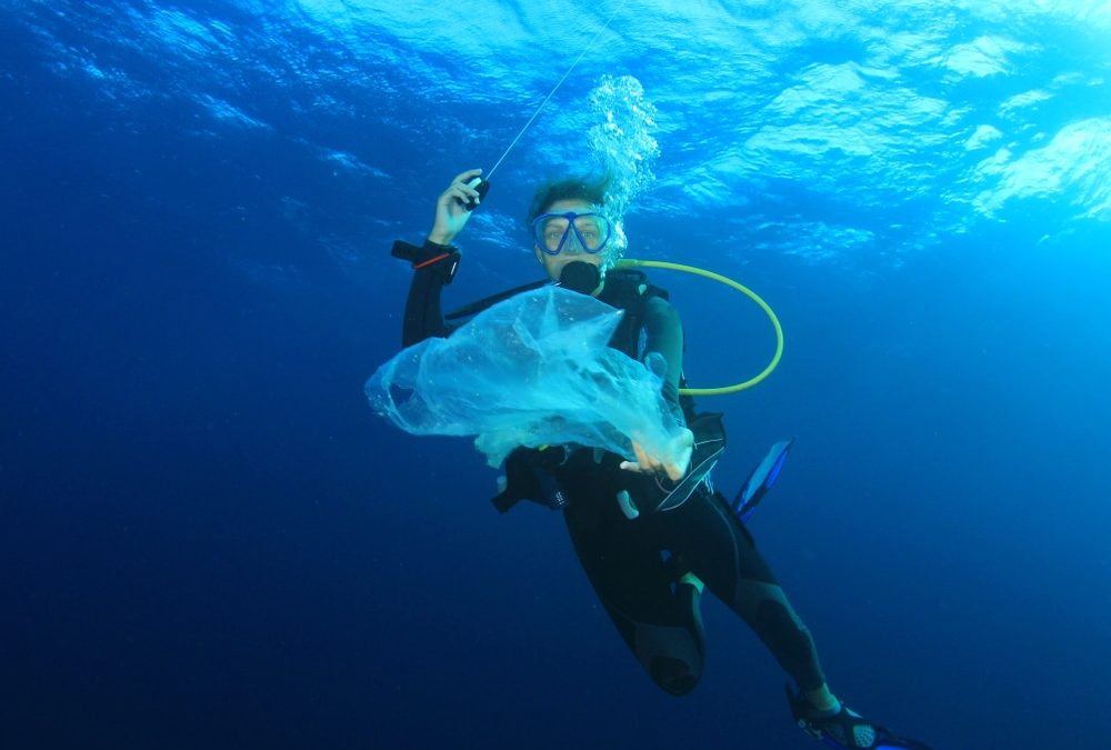 CleanUpXL haalt 100.000 kilo afval uit zee