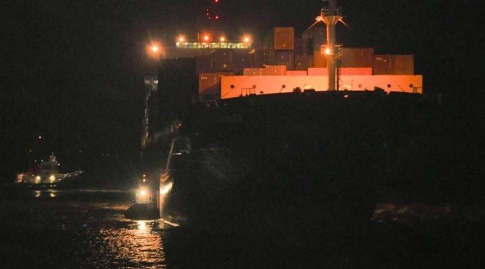 Containerschip loopt vast bij Kruiningen door roeruitval