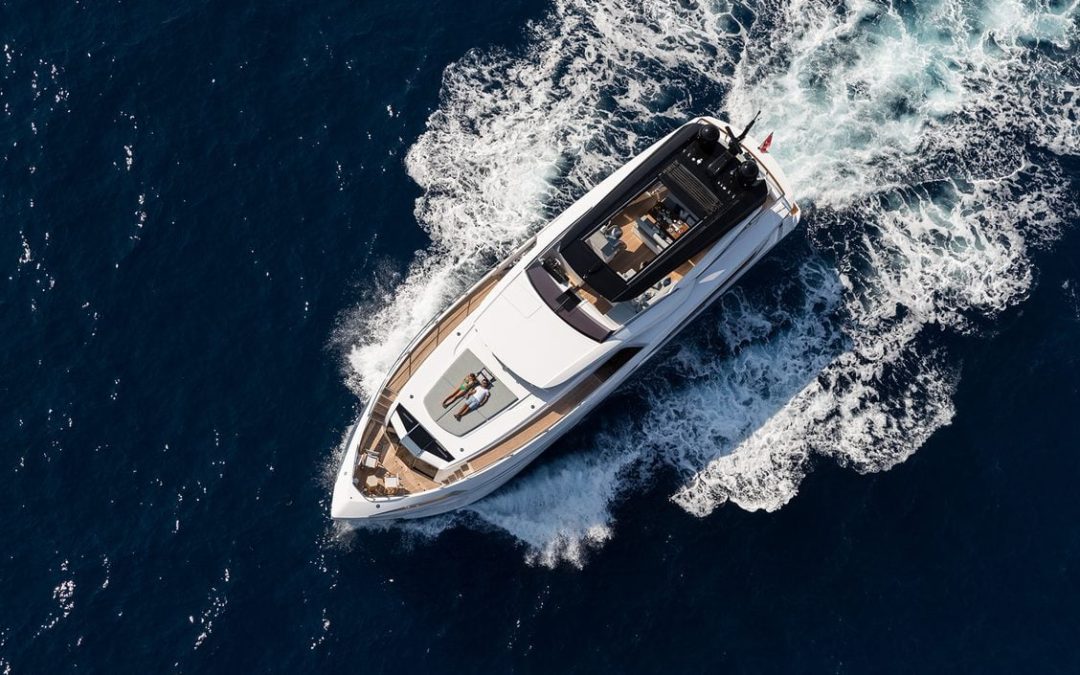 Nu te koop: de 28M Ilumen M/Y CADET V van Dominator Yachts