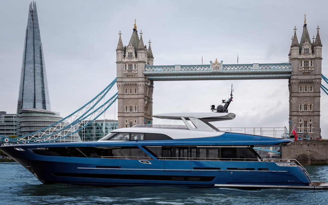 Van der Valk Shipyard: Nieuwe ‘Blue Jeans’ verlicht Londen