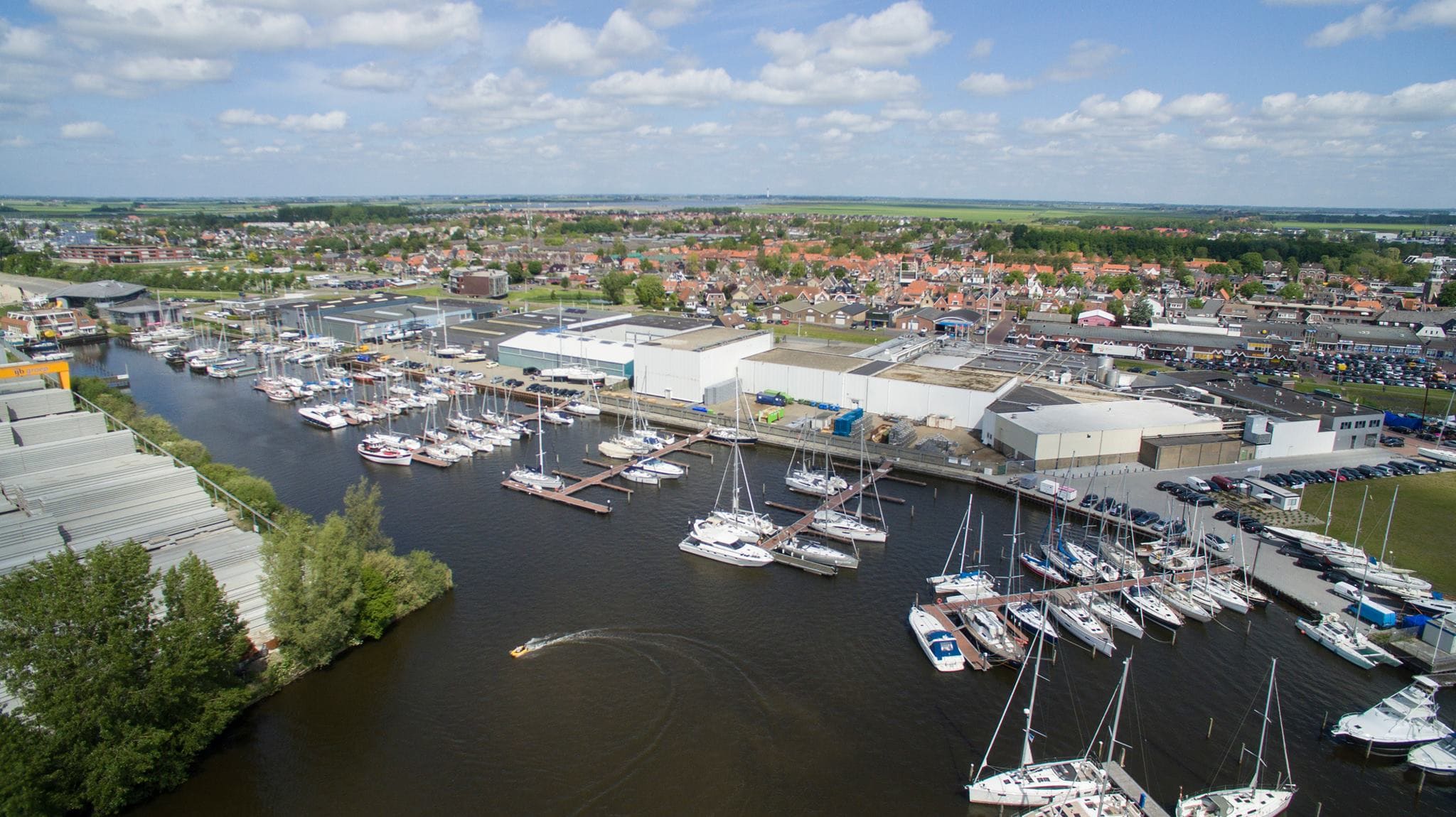 nieuw-full-service-kantoor-voor-white-whale-yachtbrokers-in-lemmer