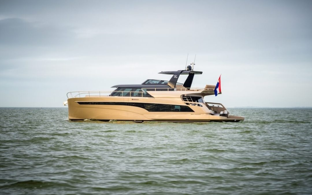 Nederlands debuut SLX54 op Motorboot Sneek