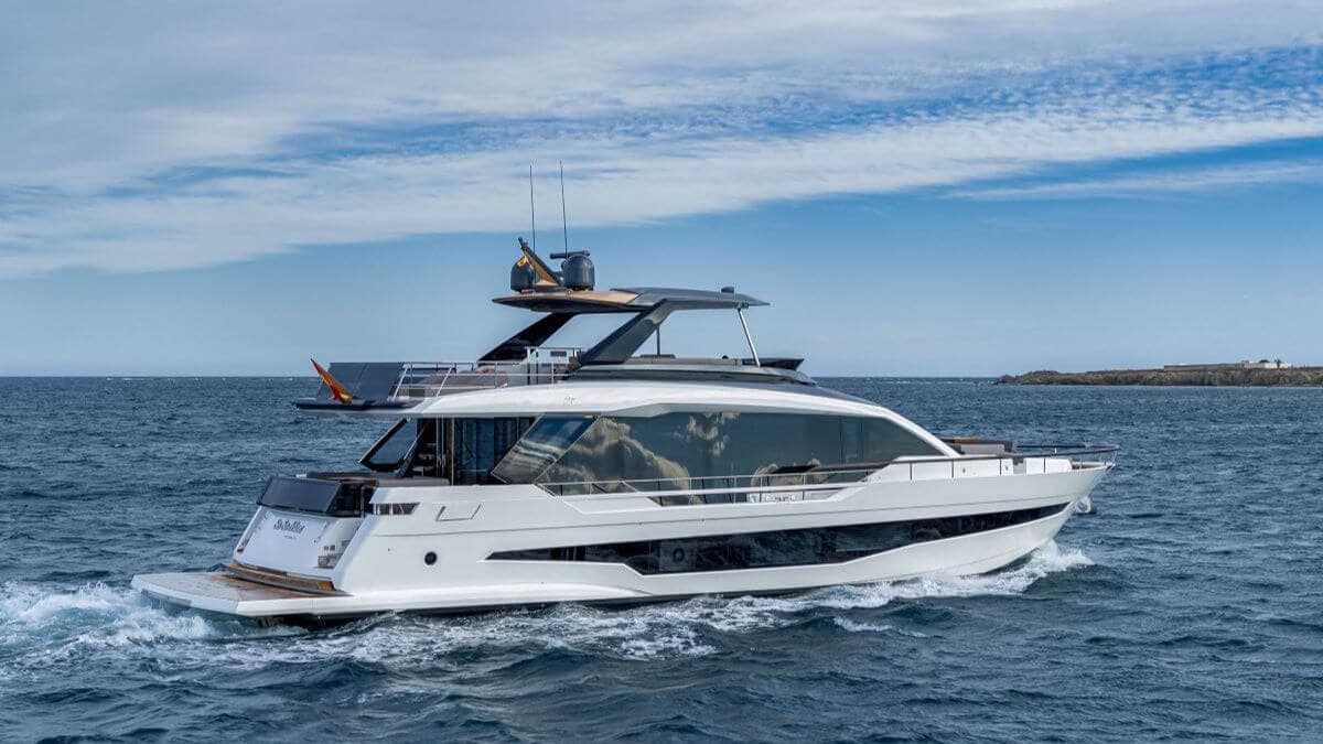 astondoa-as-serie-debuteert-tijdens-palma-boat-show