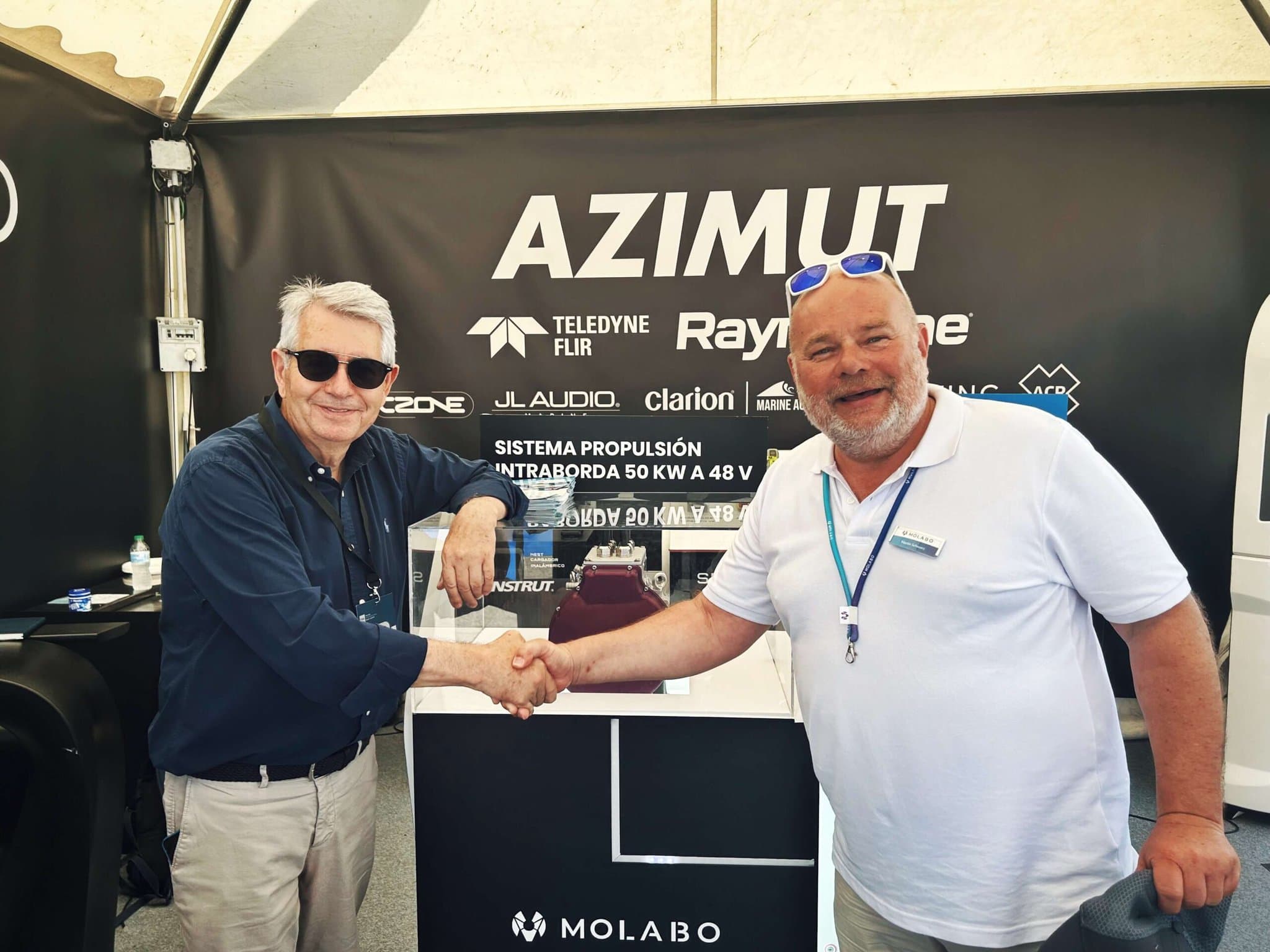 azimut-electronics-eerste-distributiepartner-molabo