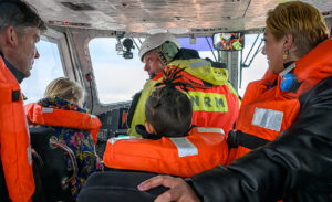 Binnen in een reddingboot