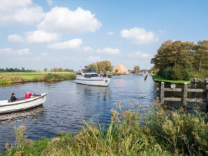 Rivier De Boarn met bootjes