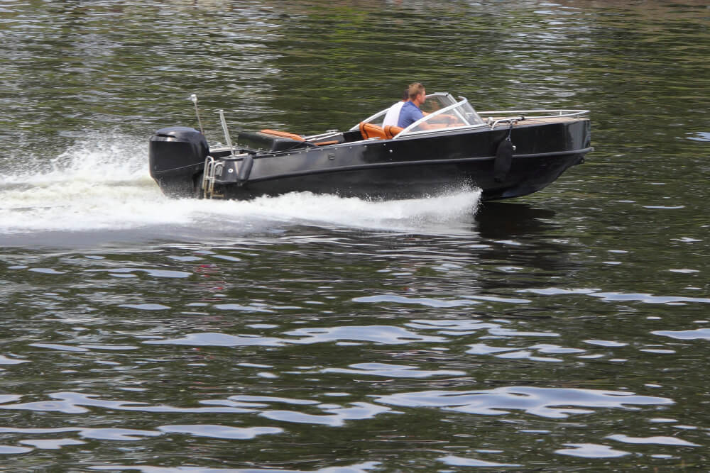 klachten-over-snel-varende-speedboten-west-friesland