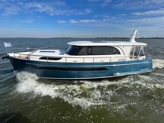 Wereldprimeur Babro Tridente 43 OC tijdens Hiswa te Water