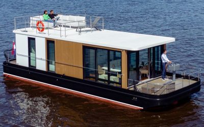 Homeship Lotus Navigator naar Hiswa te Water