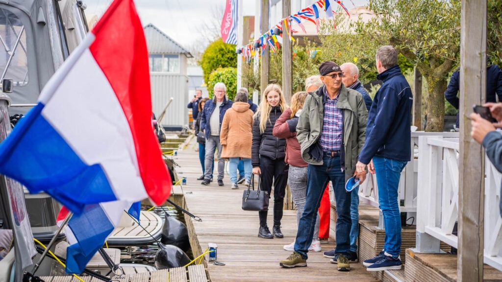 vijf-nieuwe-deelnemers-aanwezig-bij-najaarsshow-motorboot-sneek